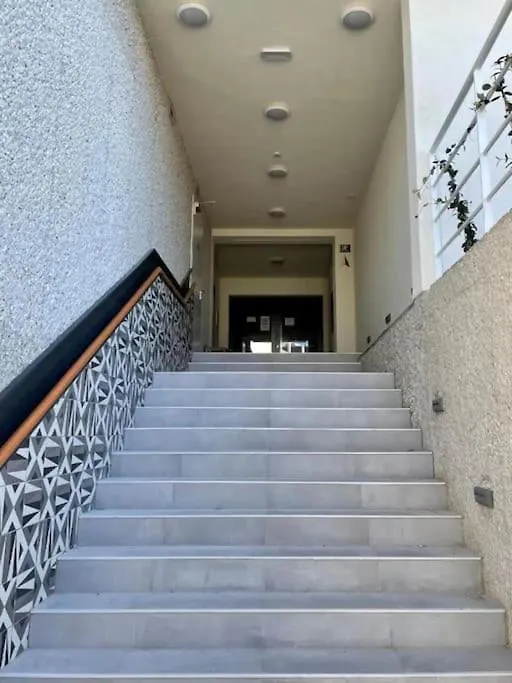 Splendid Beach View Apartment Σπλιτ